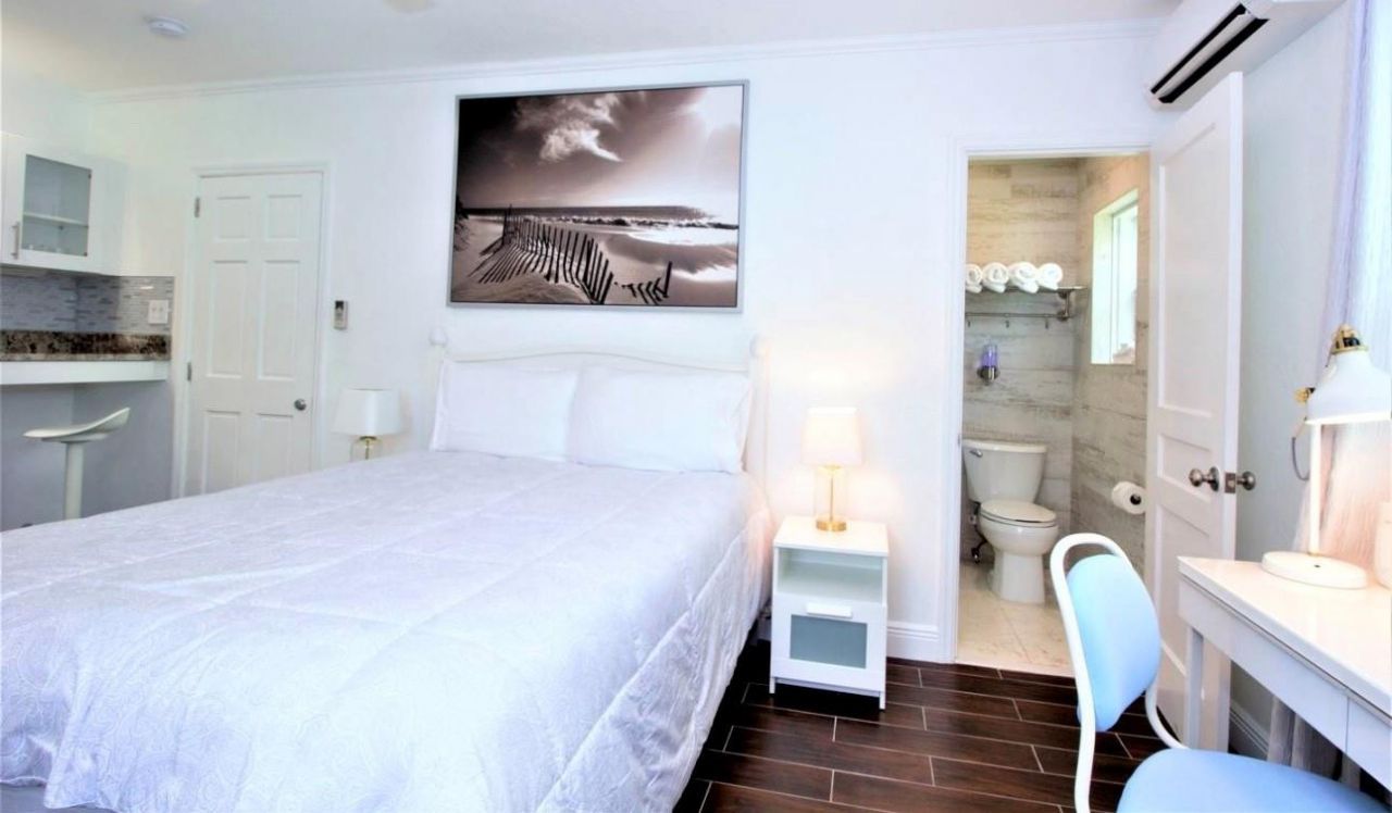 1637 NE 5th Court, Fort Lauderdale, FL 33301 Photo