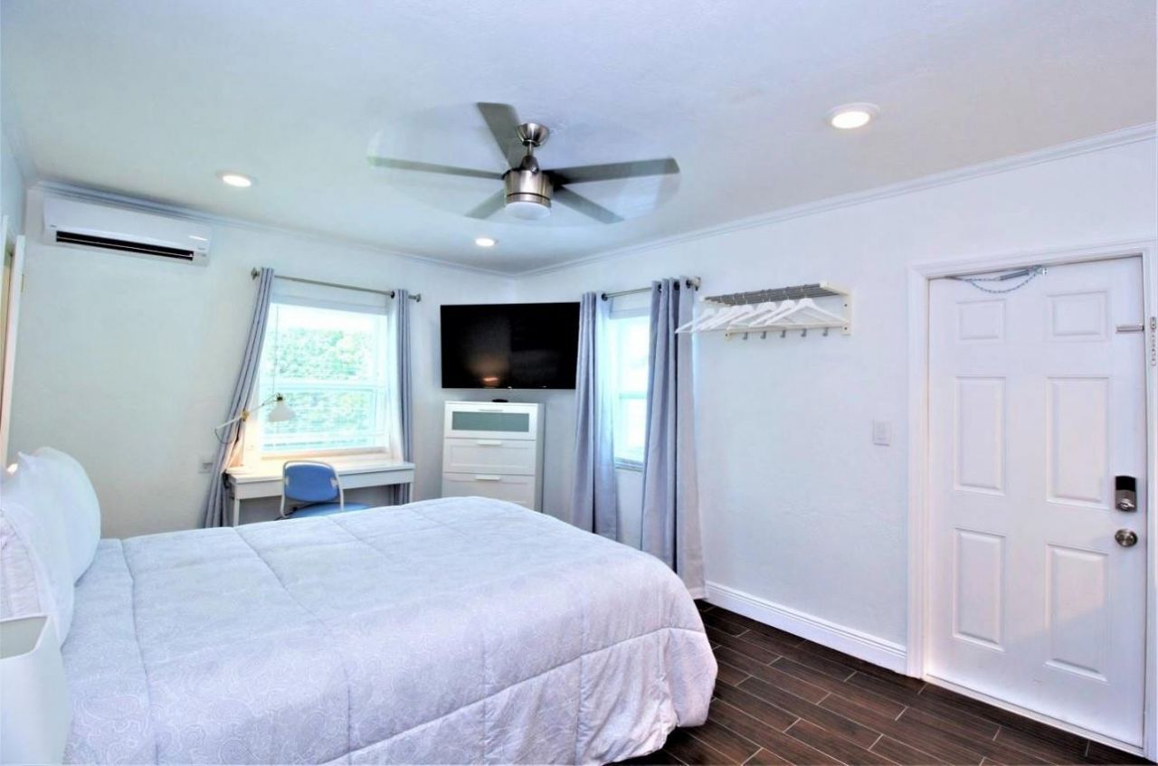 1637 NE 5th Court, Fort Lauderdale, FL 33301 Photo