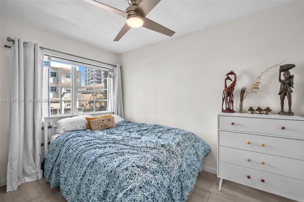 2600 Collins Ave, Unit 206, Miami Beach, FL 33140 Photo