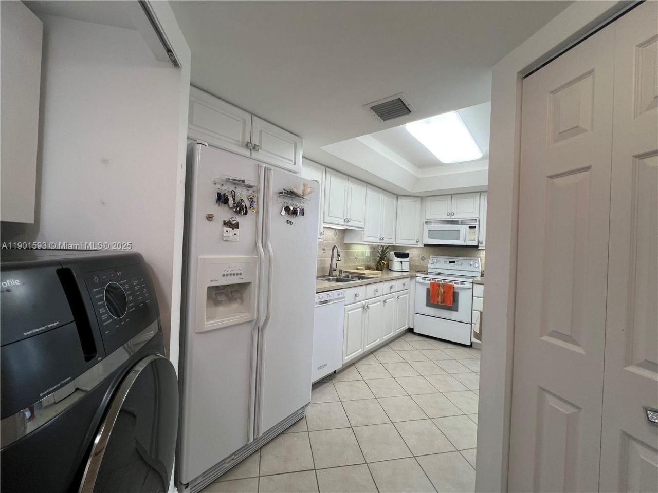 520 Brickell Key Dr, Unit A900, Miami, FL 33131 Photo