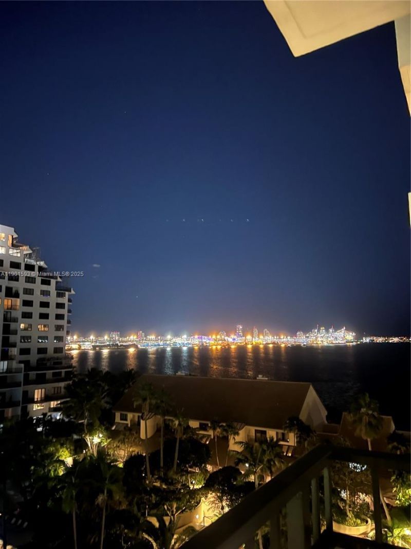 520 Brickell Key Dr, Unit A900, Miami, FL 33131 Photo