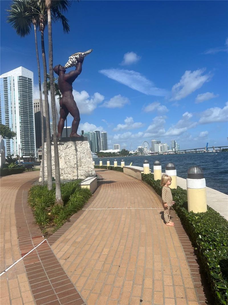 520 Brickell Key Dr, Unit A900, Miami, FL 33131 Photo