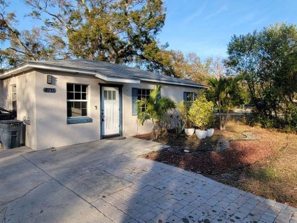 4715 W WALLCRAFT AVENUE, TAMPA, FL 33611
