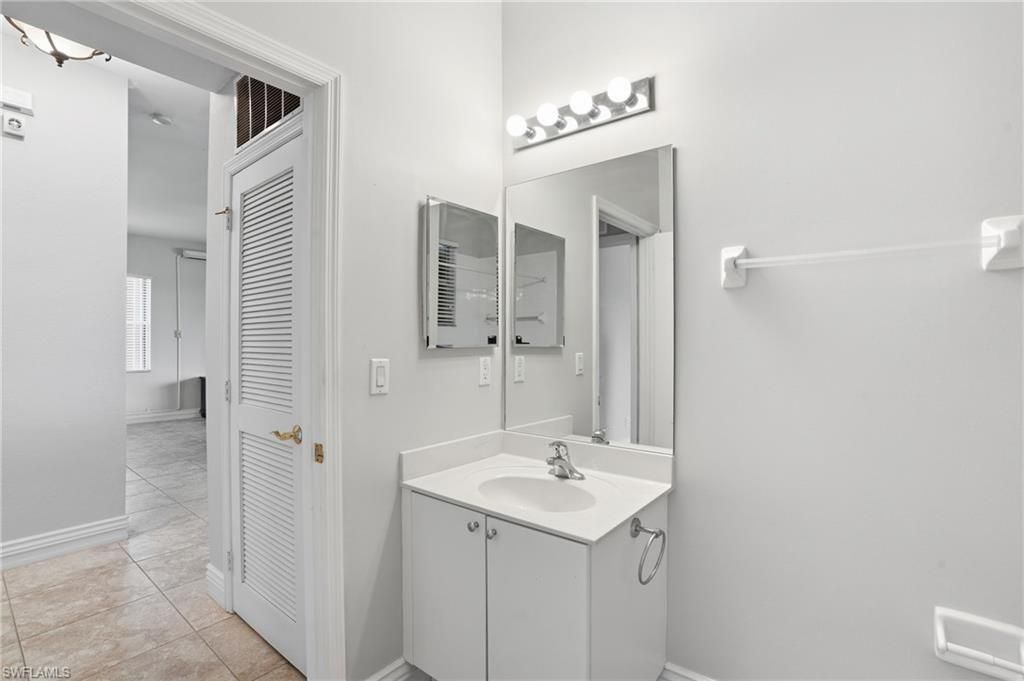 2513 Keystone Lake Dr., Cape Coral, FL 33909 Photo