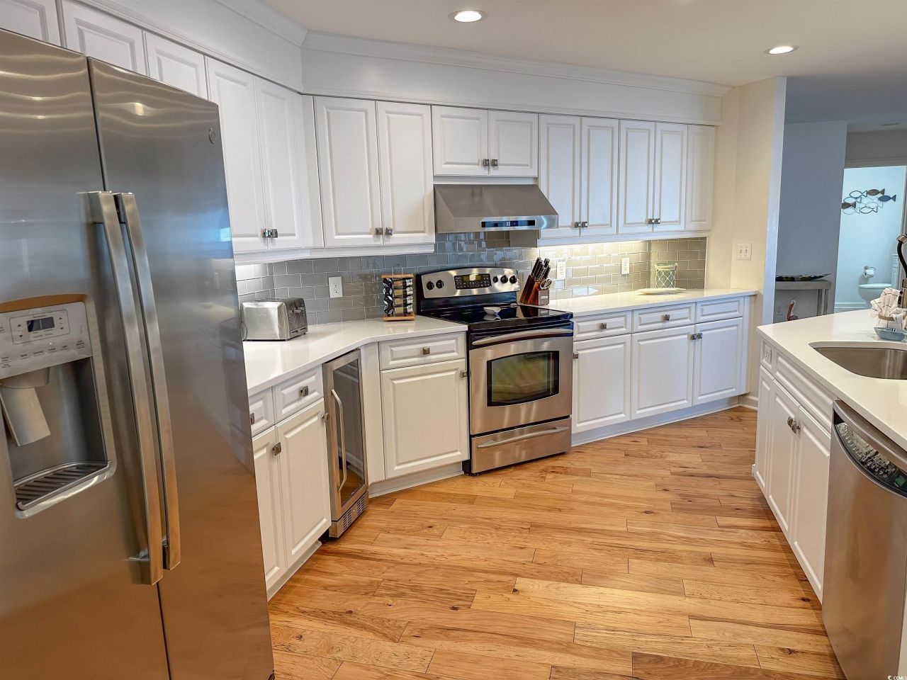 8500 Margate Circle Photo 12