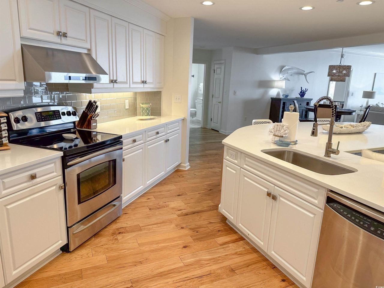 8500 Margate Circle Photo 13