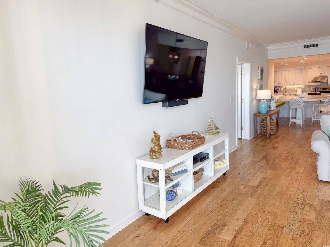 8500 Margate Circle Photo 8