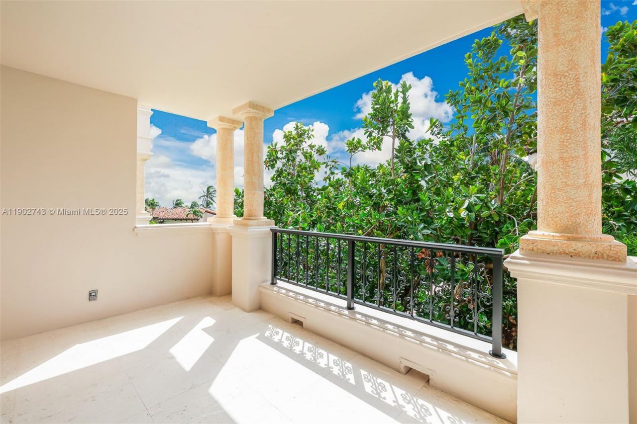 19236 Fisher Island Dr, Unit 19236, Miami Beach, FL 33109 Photo
