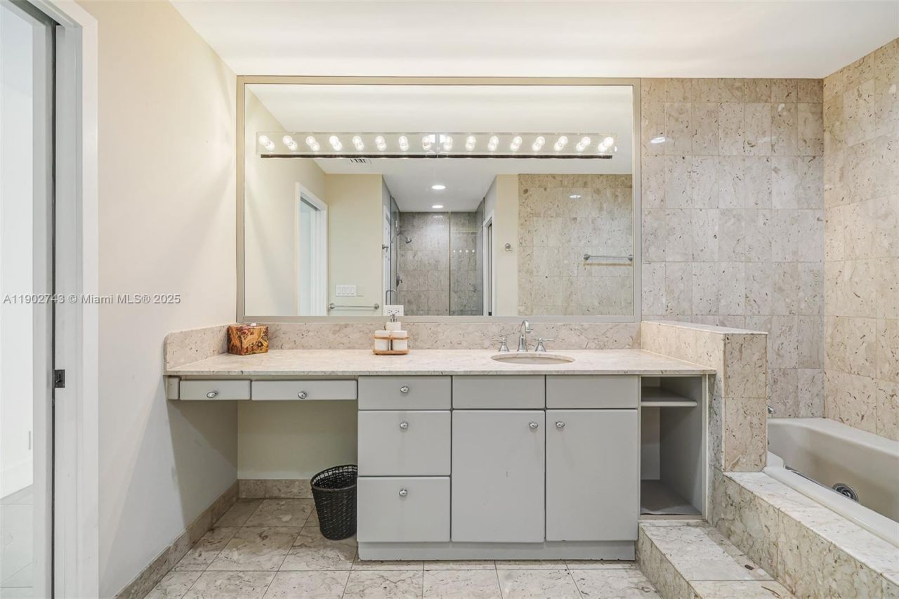 19236 Fisher Island Dr, Unit 19236, Miami Beach, FL 33109 Photo