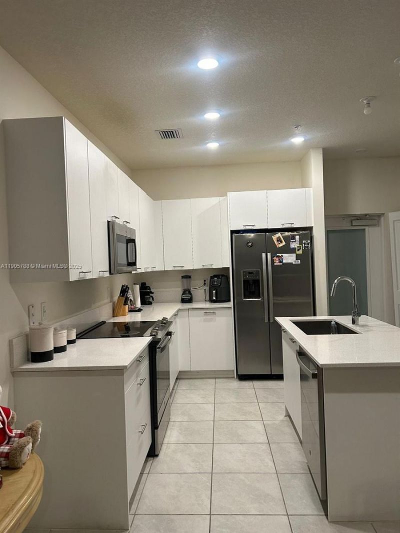Please Call For Address, Unit F-302, Doral, FL 33166 Photo