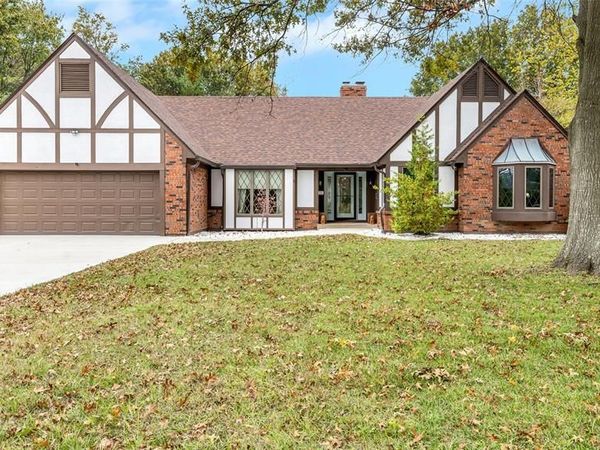 4 Shady Oak Lane, Waterloo, IL 62298