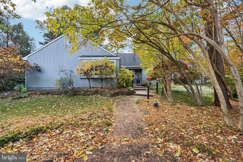 122 Deerfield Avenue, Marlton, NJ 08053 Main Photo