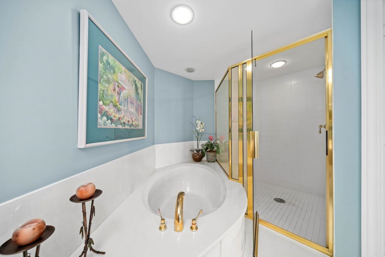 2675 Wulfert Road, Unit 6, Sanibel, FL 33957 Photo