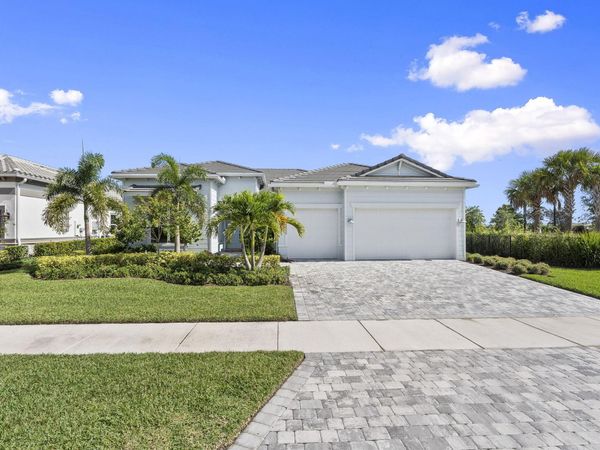 10888 Stellar Circle, Palm Beach Gardens, FL 33412