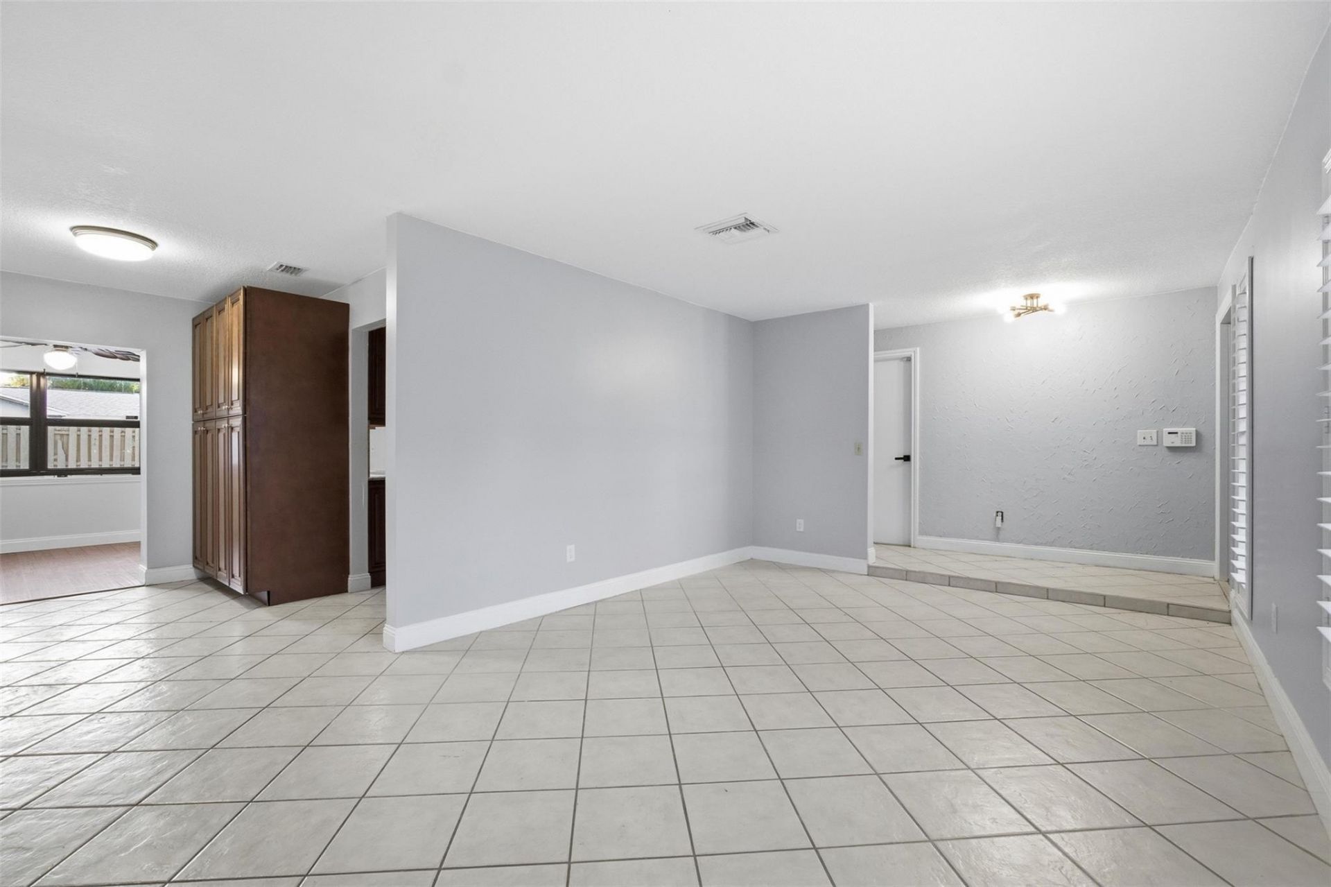 2702 NW 98th Way, Coral Springs, FL 33065 Photo