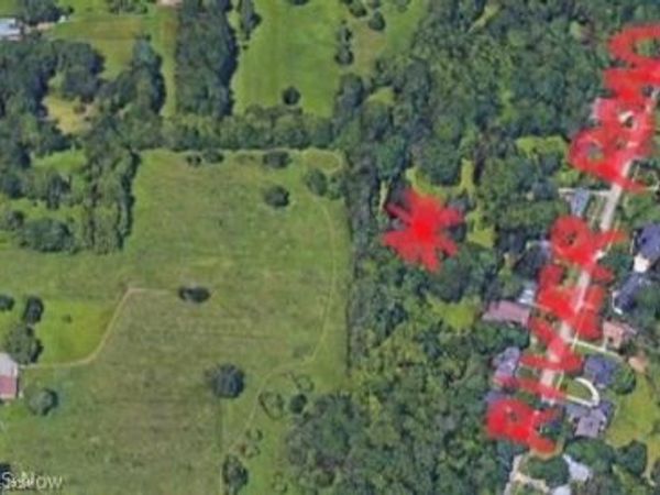 River Road, Olmsted Falls, OH 44138