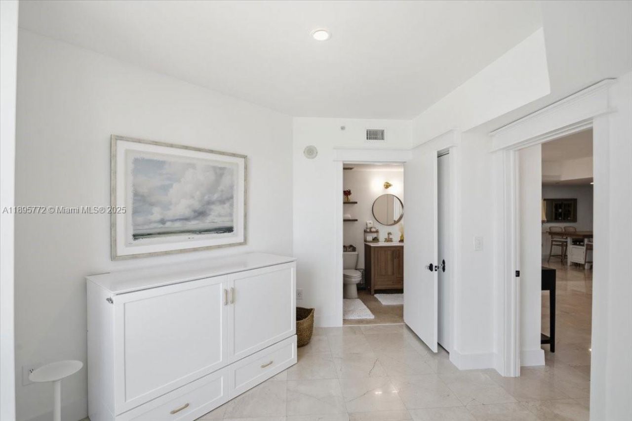 350 S Miami Ave, Unit 1205, Miami, FL 33130 Photo