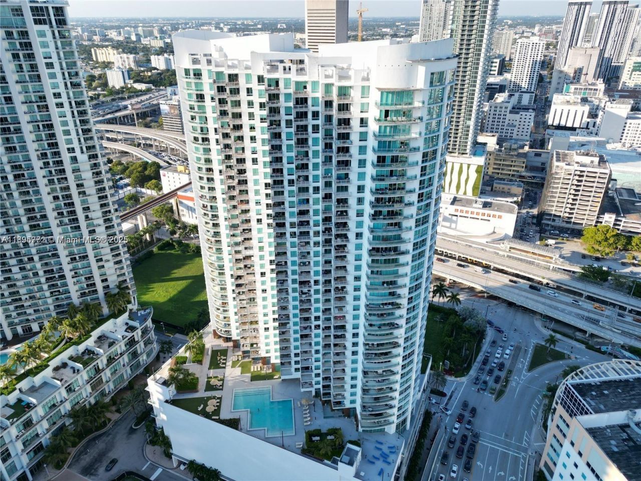 350 S Miami Ave, Unit 1205, Miami, FL 33130 Photo