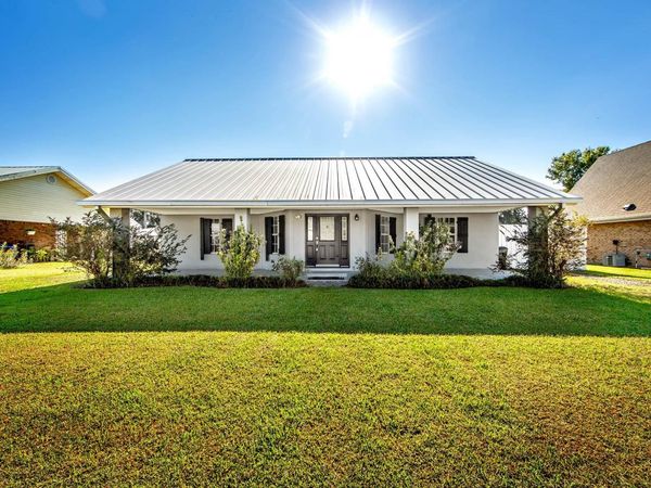117 Crestwood Dr, Houma, LA 70364