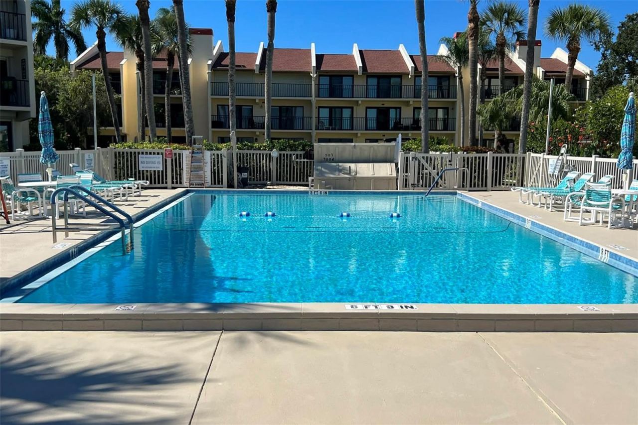 7510 Sunshine Skyway Lane S, Unit T13, Saint Petersburg, FL 33711 Photo