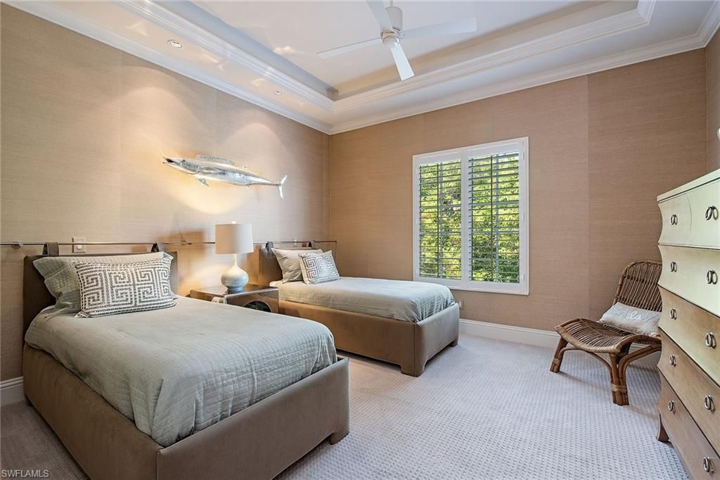 750 11th St S, Unit C, Naples, FL 34102 Photo