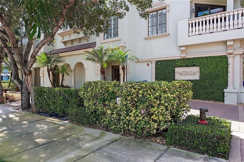 750 11th St S, Unit C, Naples, FL 34102 Photo