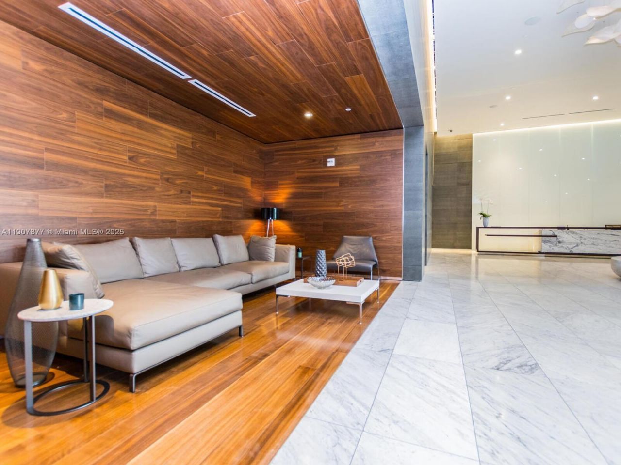 68 SE 6th St, Unit 2304, Miami, FL 33131 Photo