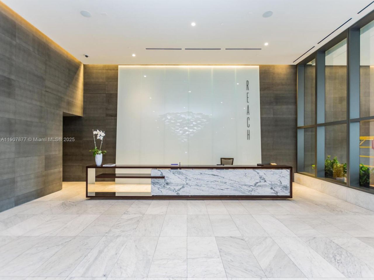 68 SE 6th St, Unit 2304, Miami, FL 33131 Photo