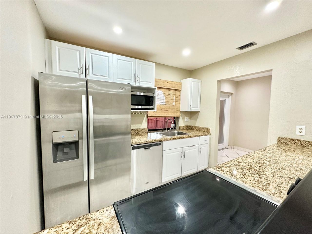 10554 NW 3rd St, Pembroke Pines, FL 33026 Photo