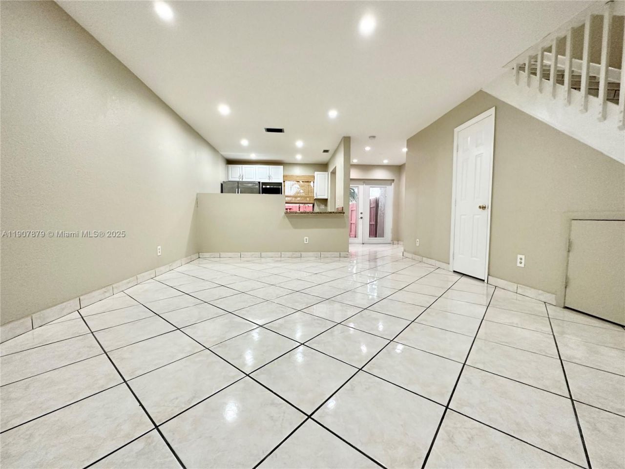 10554 NW 3rd St, Pembroke Pines, FL 33026 Photo