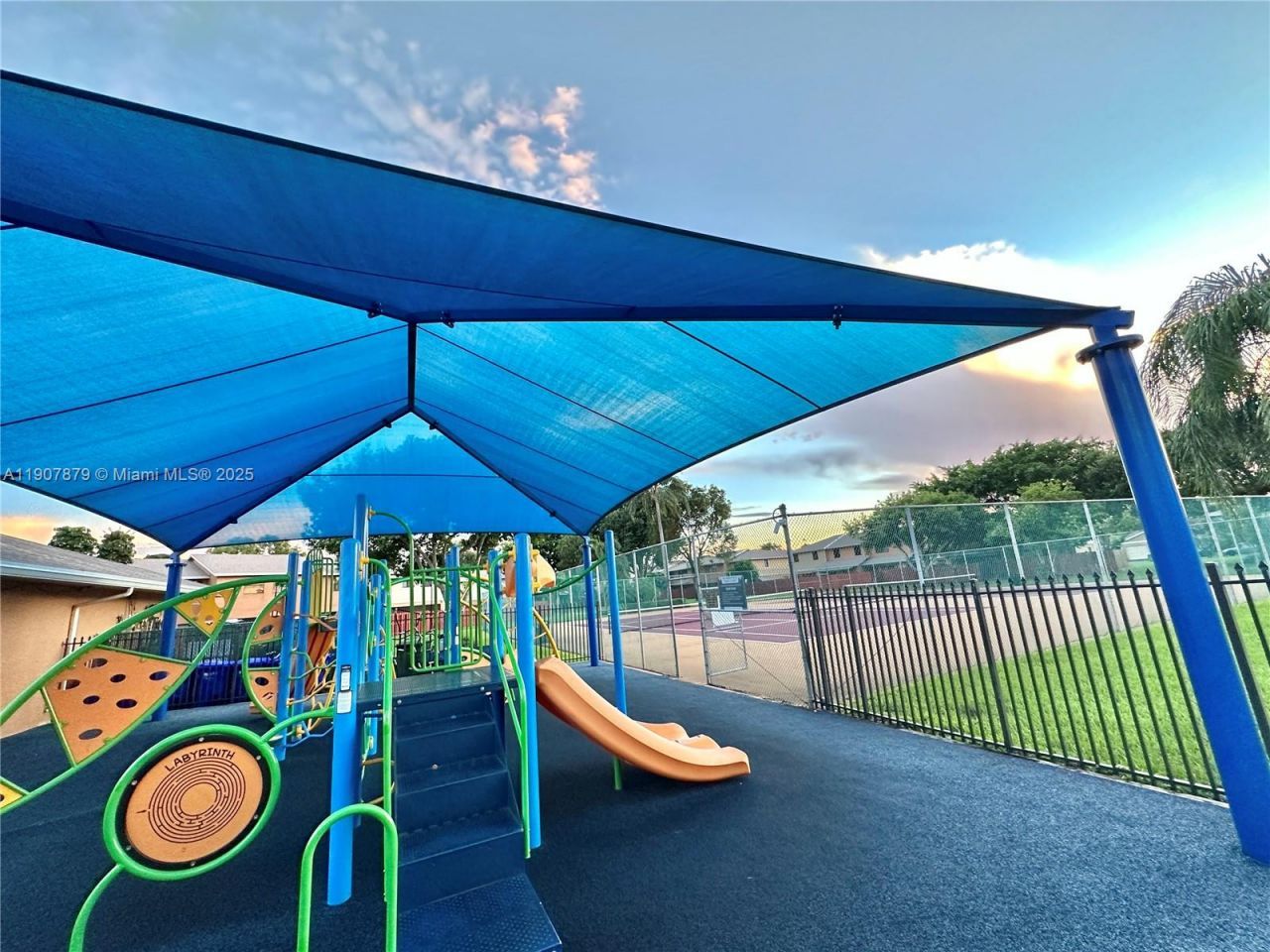 10554 NW 3rd St, Pembroke Pines, FL 33026 Photo