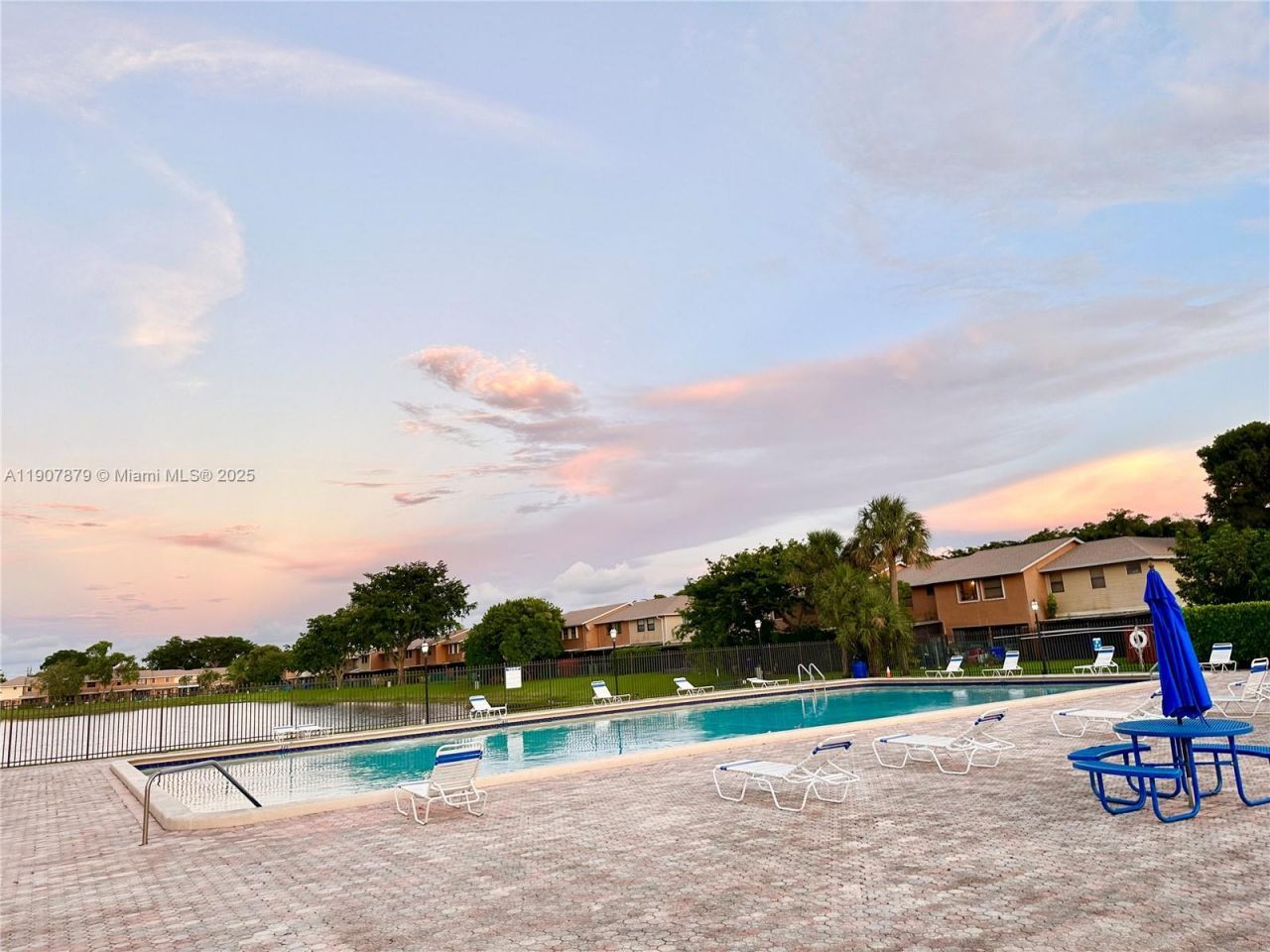 10554 NW 3rd St, Pembroke Pines, FL 33026 Photo