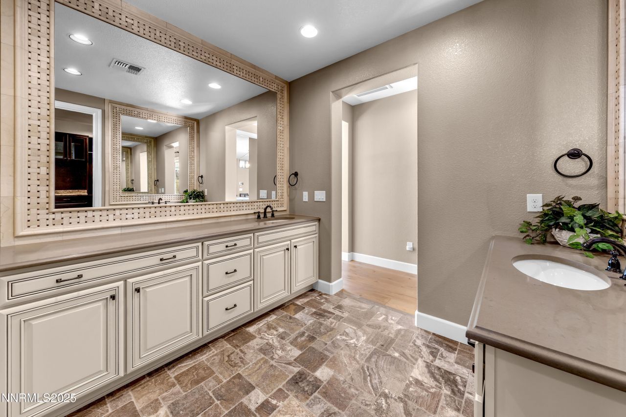 9930 Hafflinger Lane, Reno, NV 89521 Photo