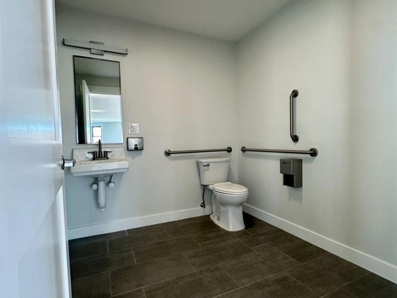 4024 Hamilton Avenue, Cincinnati, OH 45223 Photo 5