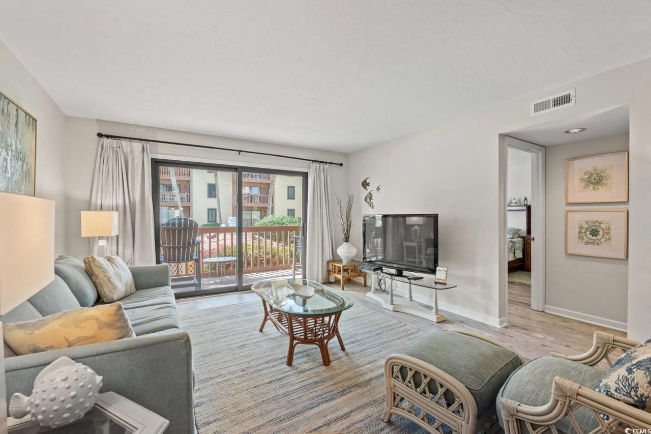 5507 Ocean Blvd. N Photo 4