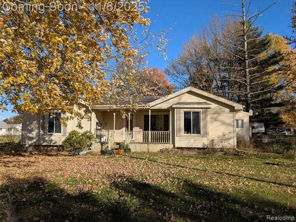 805 Oak Street, Lennon Vlg, MI 48449