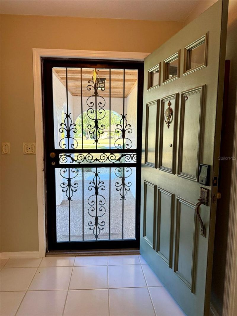 3652 Oak Grove Drive, Sarasota, FL 34243 Photo