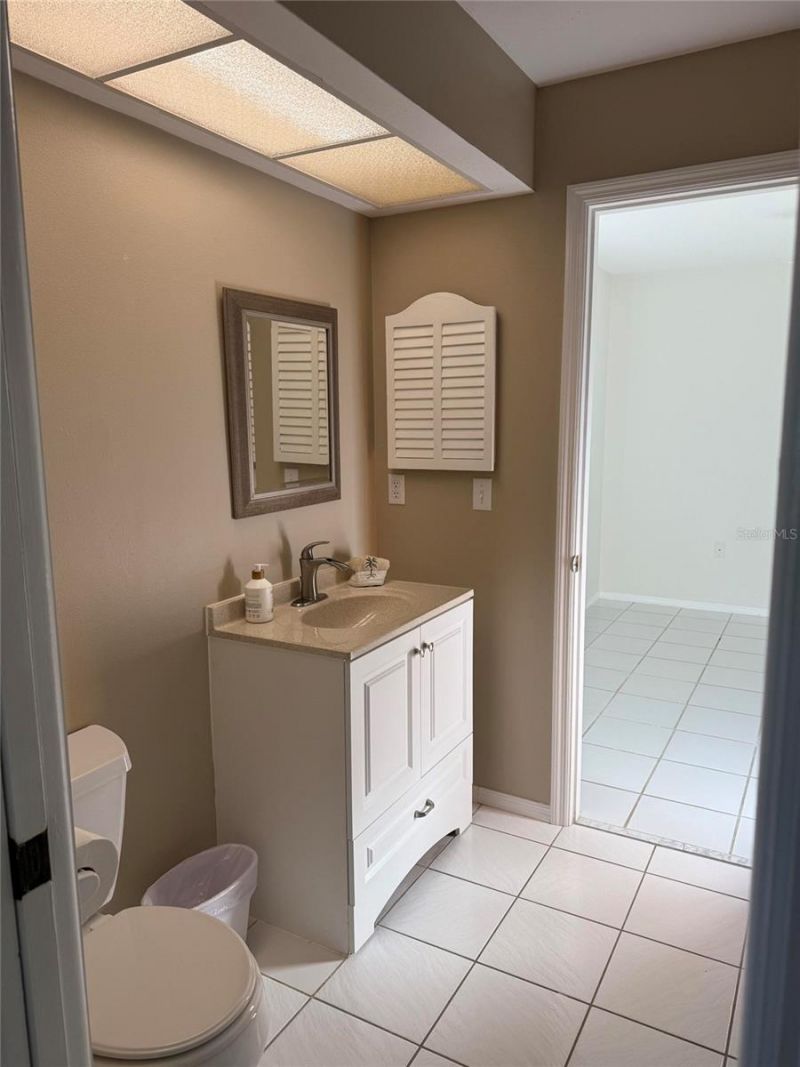 3652 Oak Grove Drive, Sarasota, FL 34243 Photo