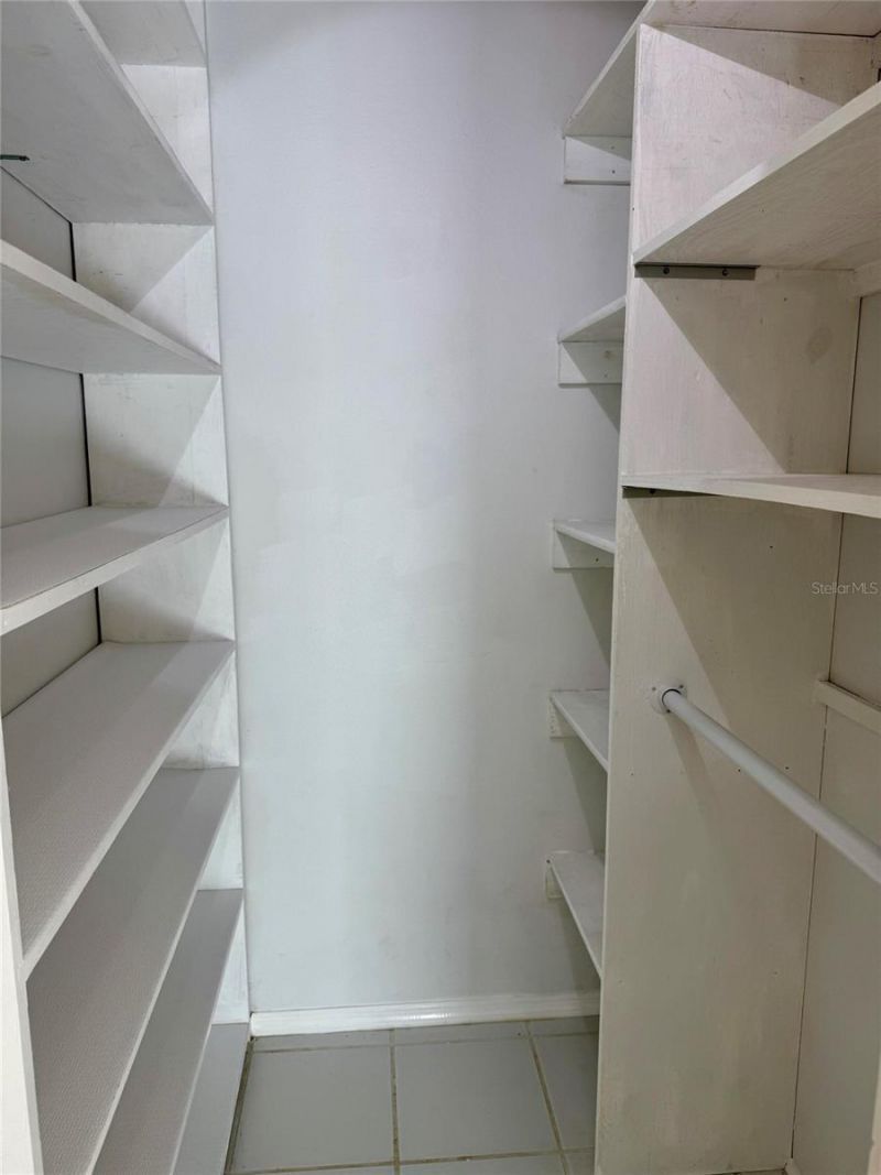 3652 Oak Grove Drive, Sarasota, FL 34243 Photo