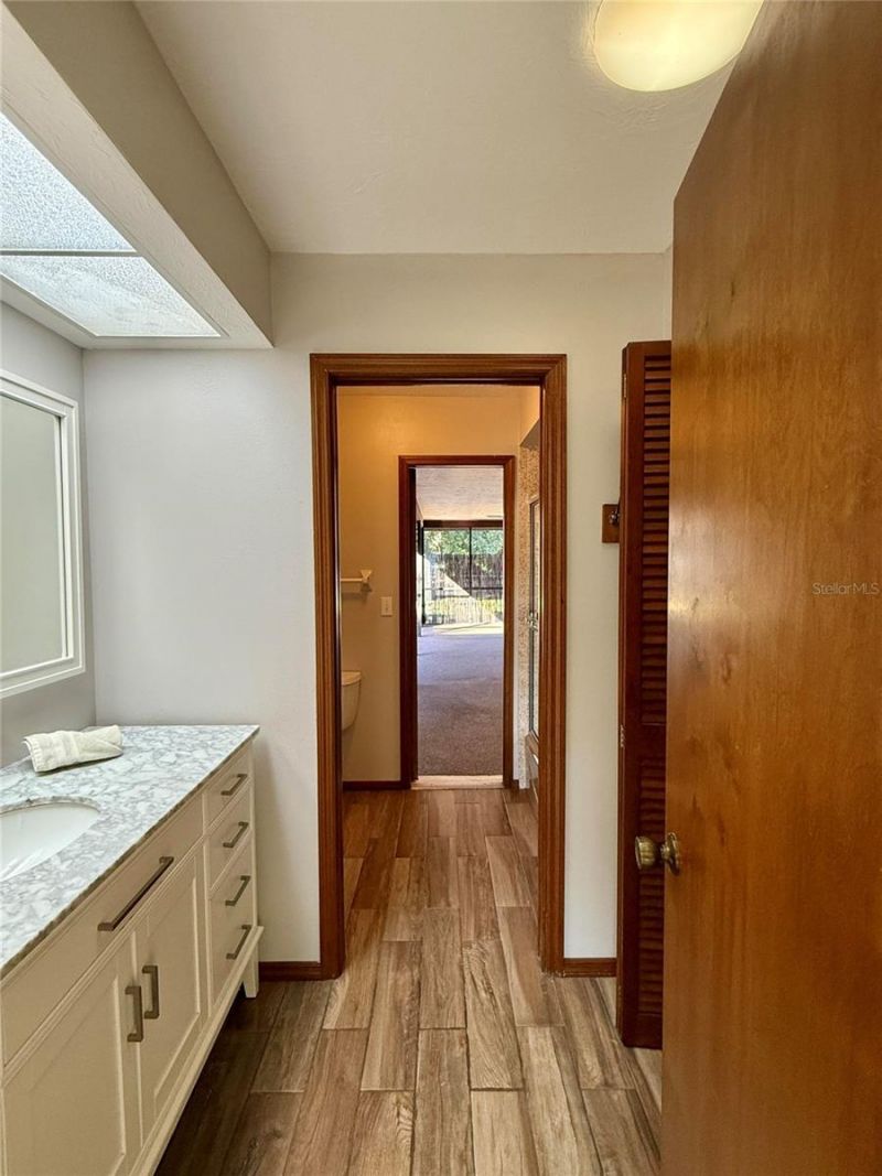 3652 Oak Grove Drive, Sarasota, FL 34243 Photo