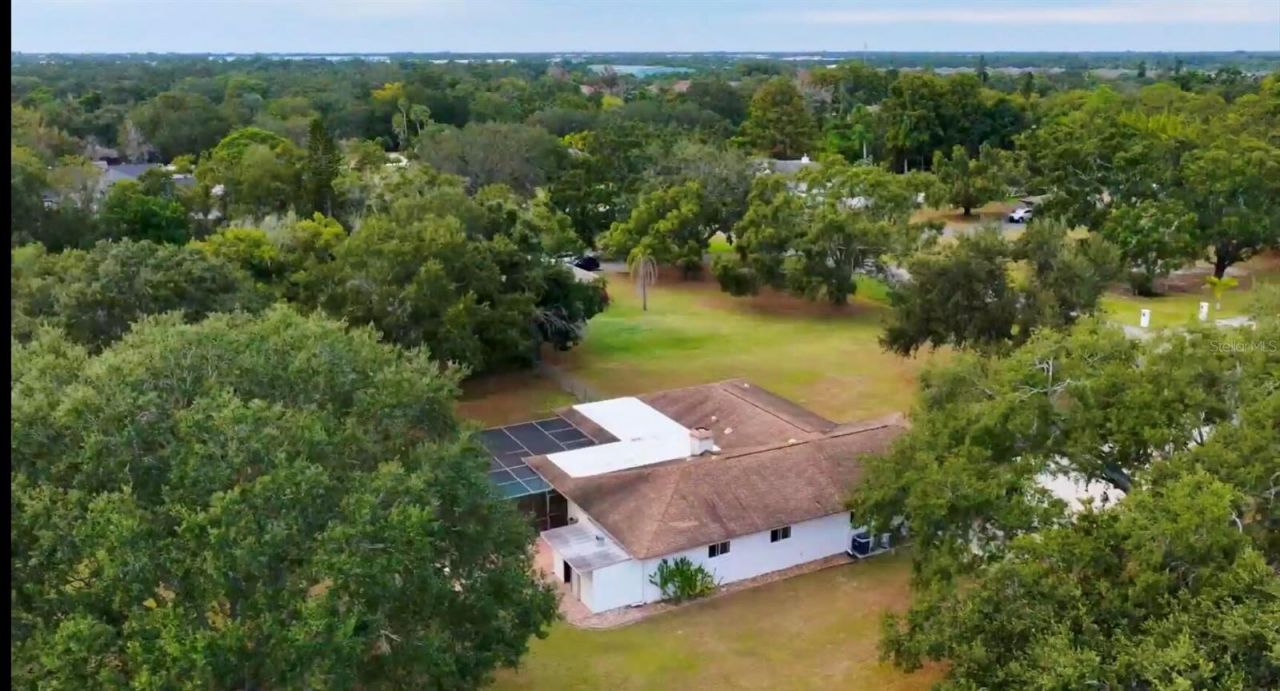 3652 Oak Grove Drive, Sarasota, FL 34243 Photo