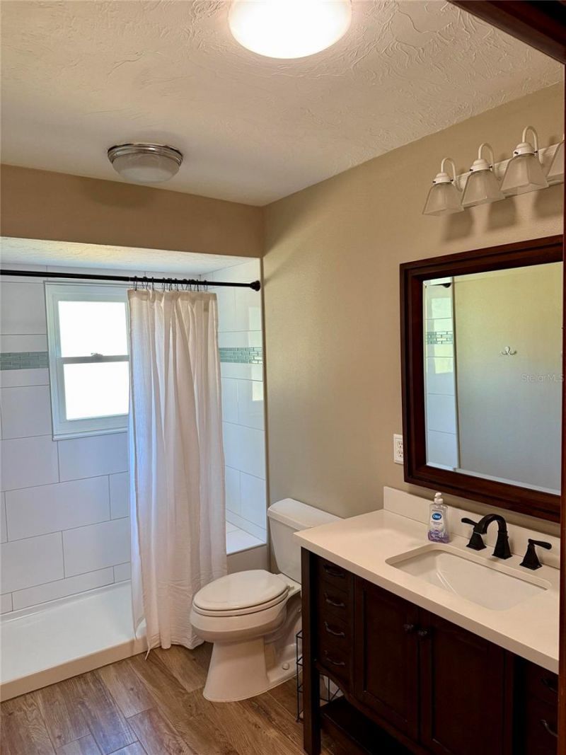 3652 Oak Grove Drive, Sarasota, FL 34243 Photo