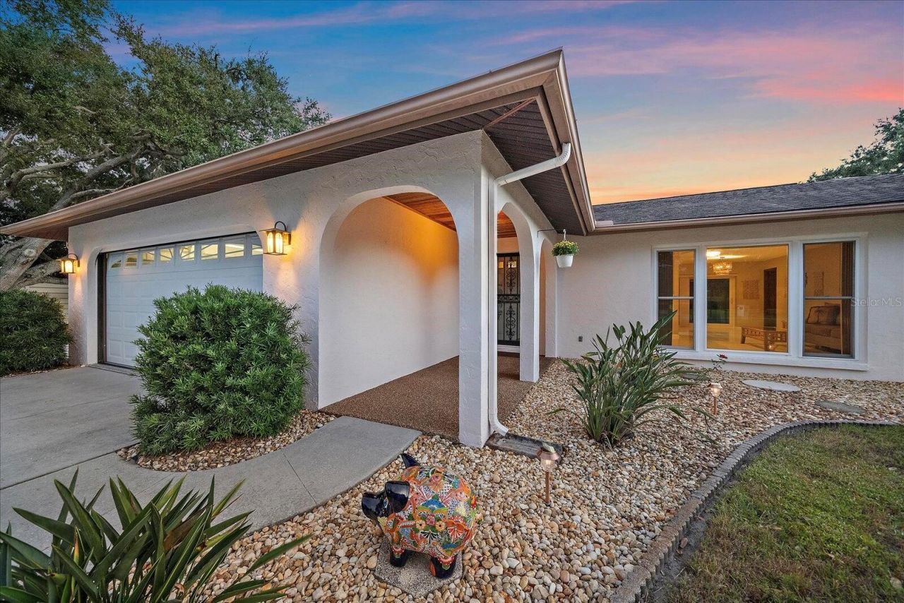 3652 Oak Grove Drive, Sarasota, FL 34243 Photo