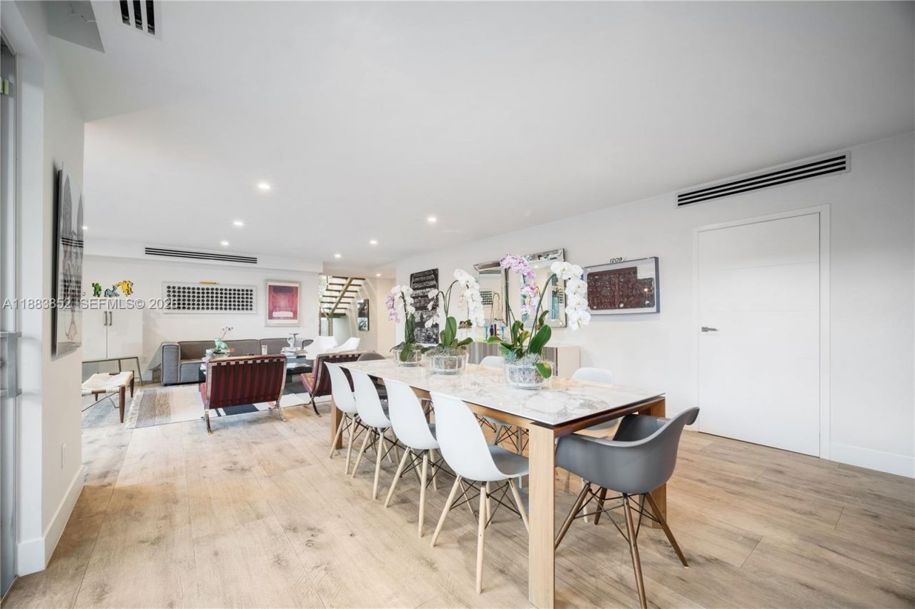 79 W Shore Dr, Miami, FL 33133 Photo