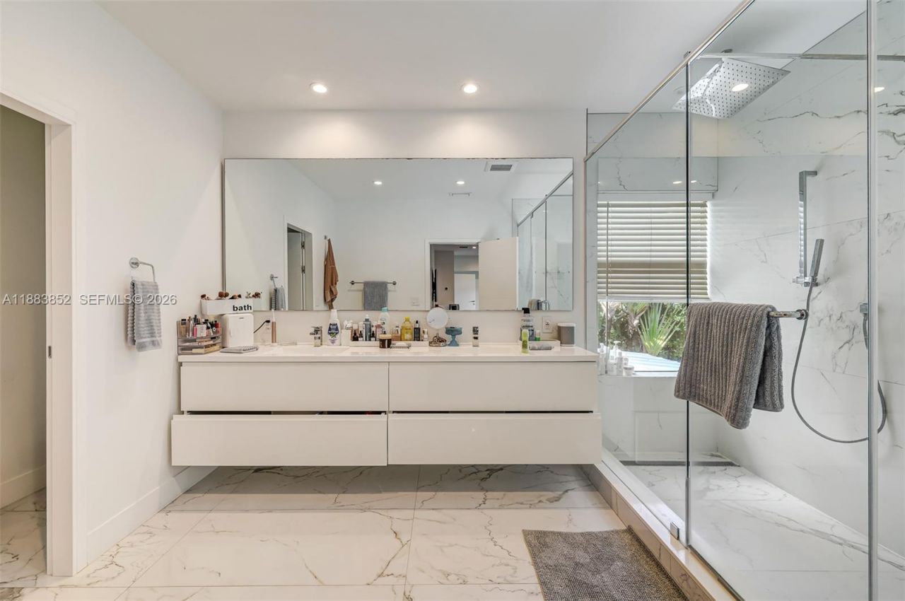 79 W Shore Dr, Miami, FL 33133 Photo