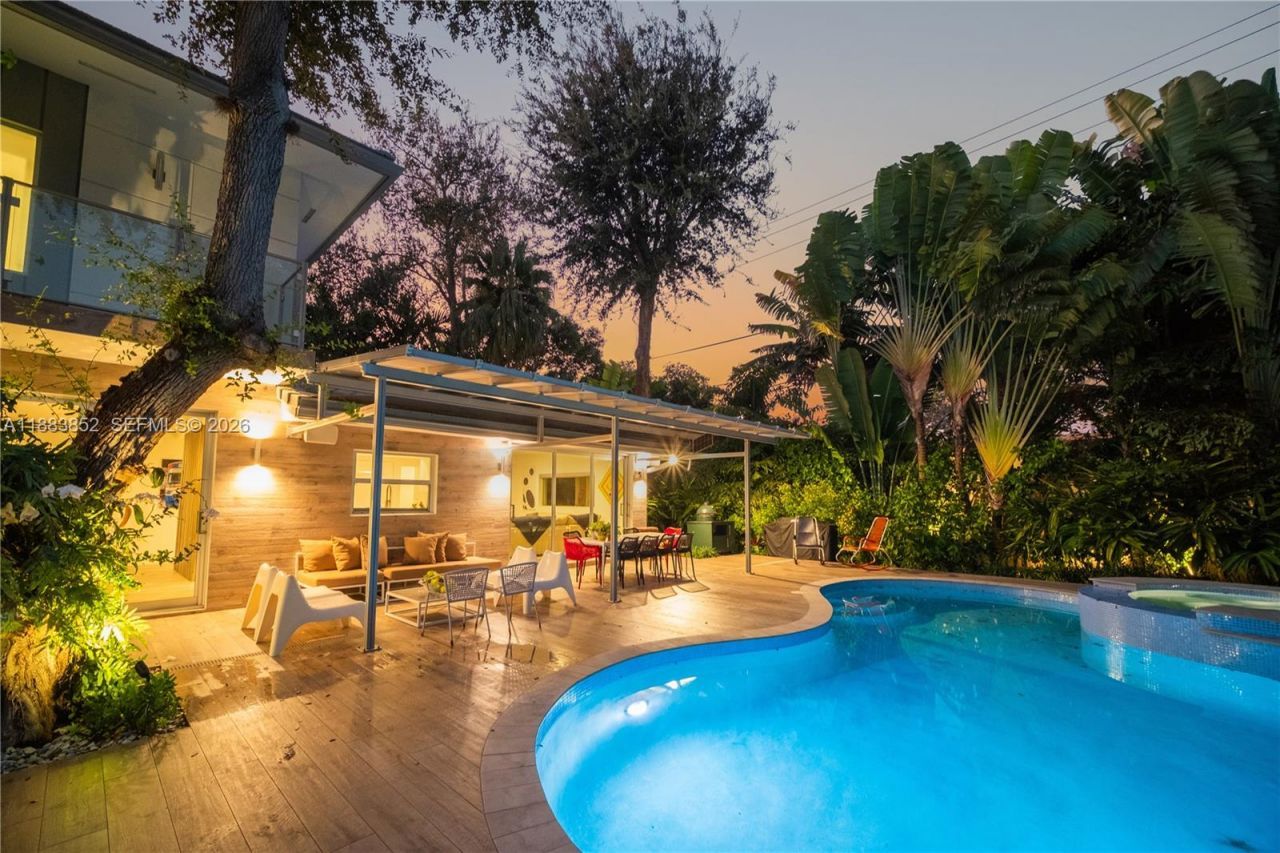 79 W Shore Dr, Miami, FL 33133 Photo