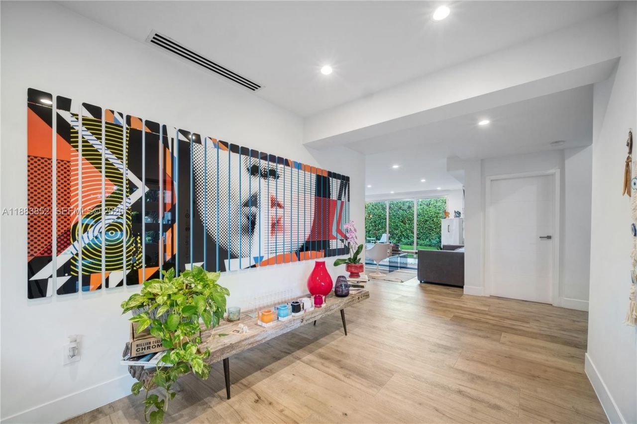 79 W Shore Dr, Miami, FL 33133 Photo