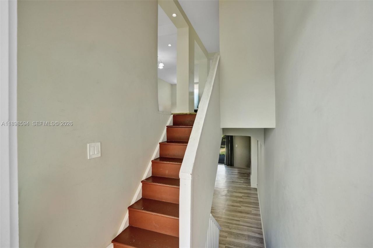 4350 W 11th Ct, Unit 62, Hialeah, FL 33012 Photo