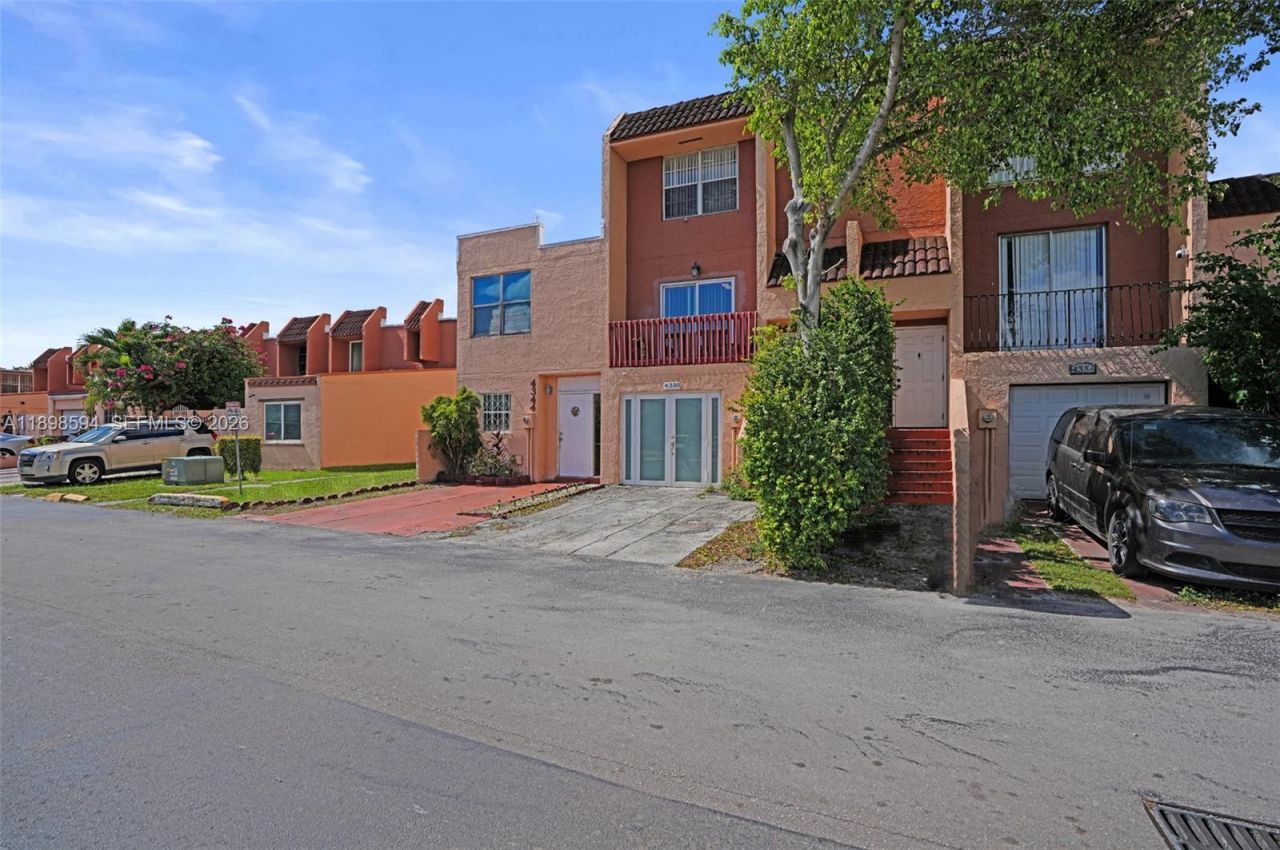 4350 W 11th Ct, Unit 62, Hialeah, FL 33012 Photo