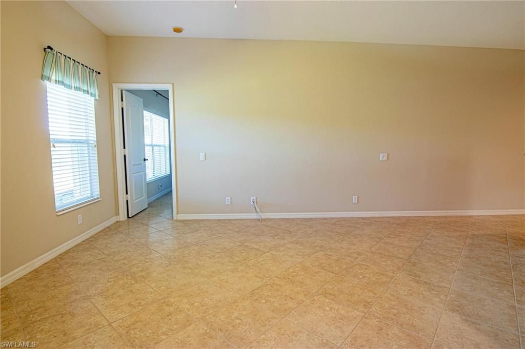 2390 Verdmont Ct, Cape Coral, FL 33991 Photo